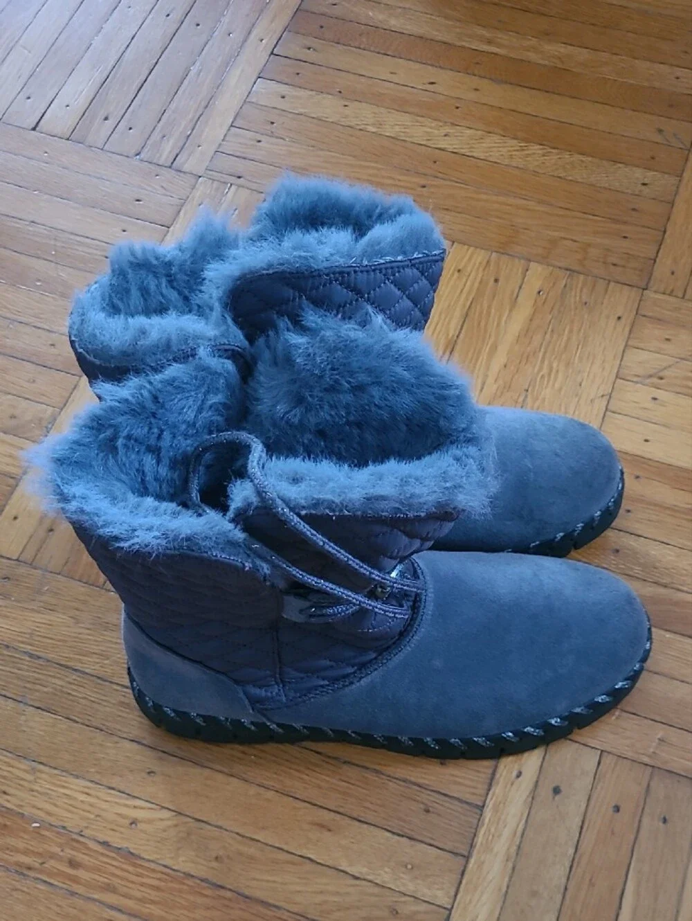 Muk Luks Women's Gray Faux-Fur Winter Boots